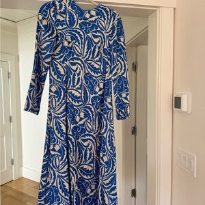 Elegant Blue and White Patterned Dress